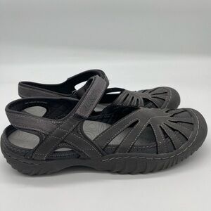 Gray Comfort Sandal with Adjustable Strap- Women’s 9